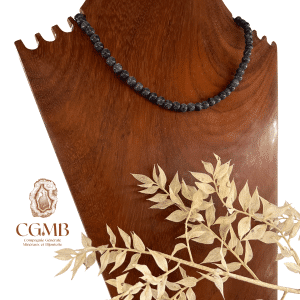 Collier en Cordierite